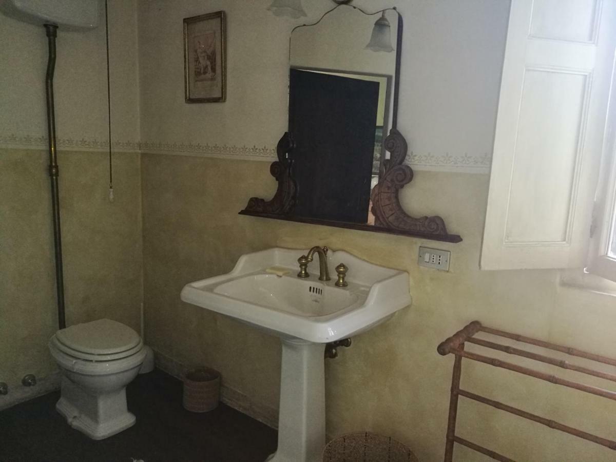 Отель Antica Cascina Del Medico Muzzano Экстерьер фото